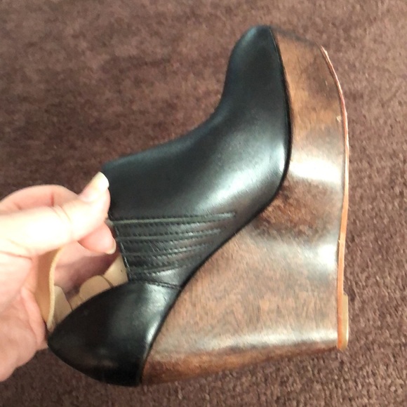 Loeffler Randall Size 6.5 Black and Brown Lilly Wedge - Picture 7 of 8